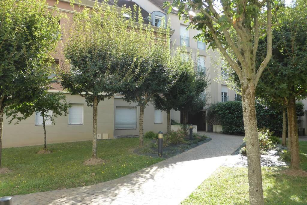 Le Cyrius Appartement Chalon-sur-Saône Buitenkant foto